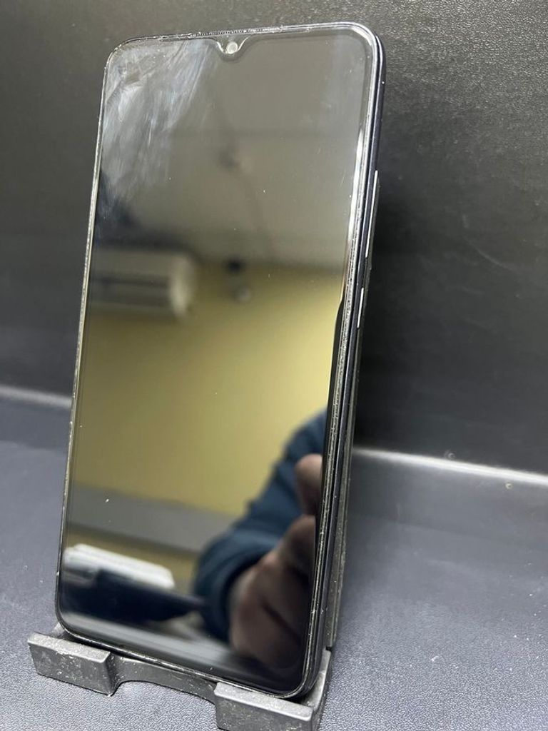 Дешево Xiaomi redmi 9a 2/32gb з ломбарду