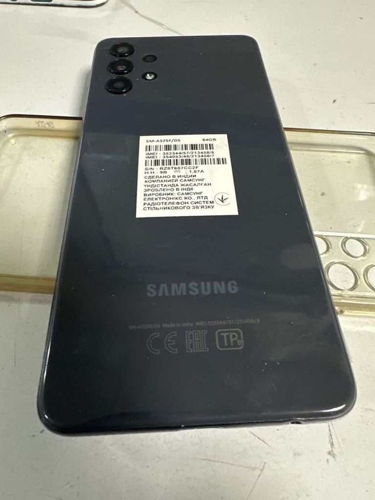 Дешиво Samsung a325f galaxy a32 4/64gb с ломбарда