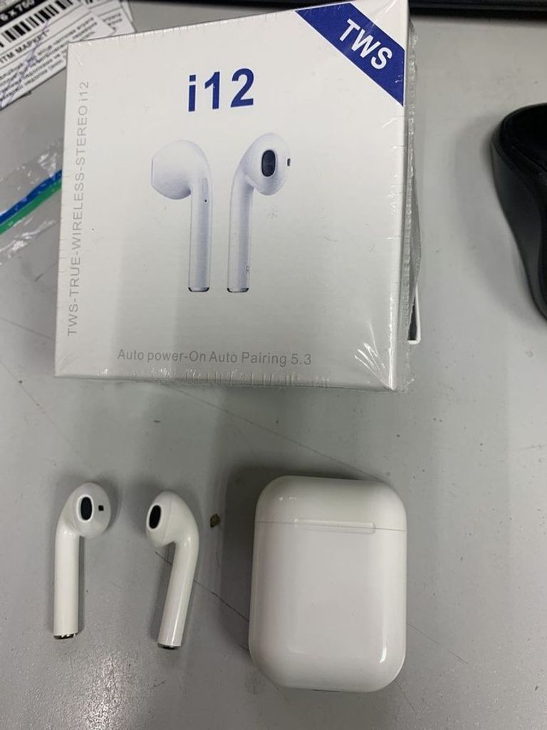 Купить Tws i12 Б/У