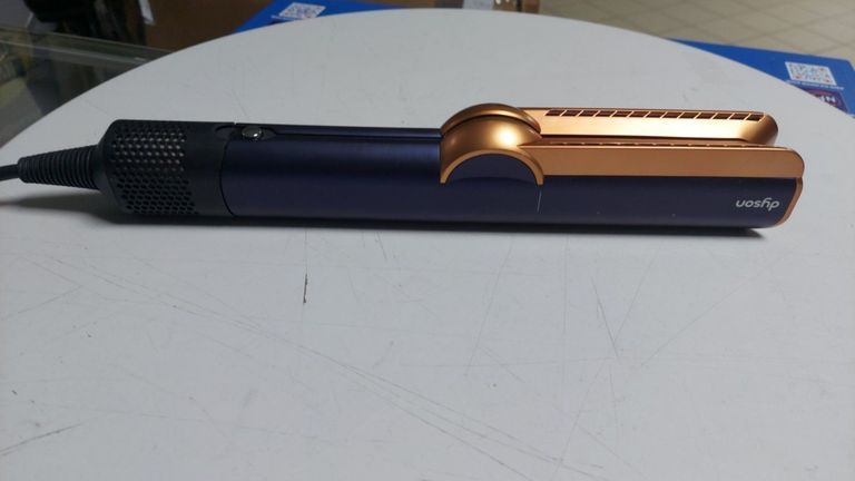 Оголошення Dyson airstrait ht01 Б/У