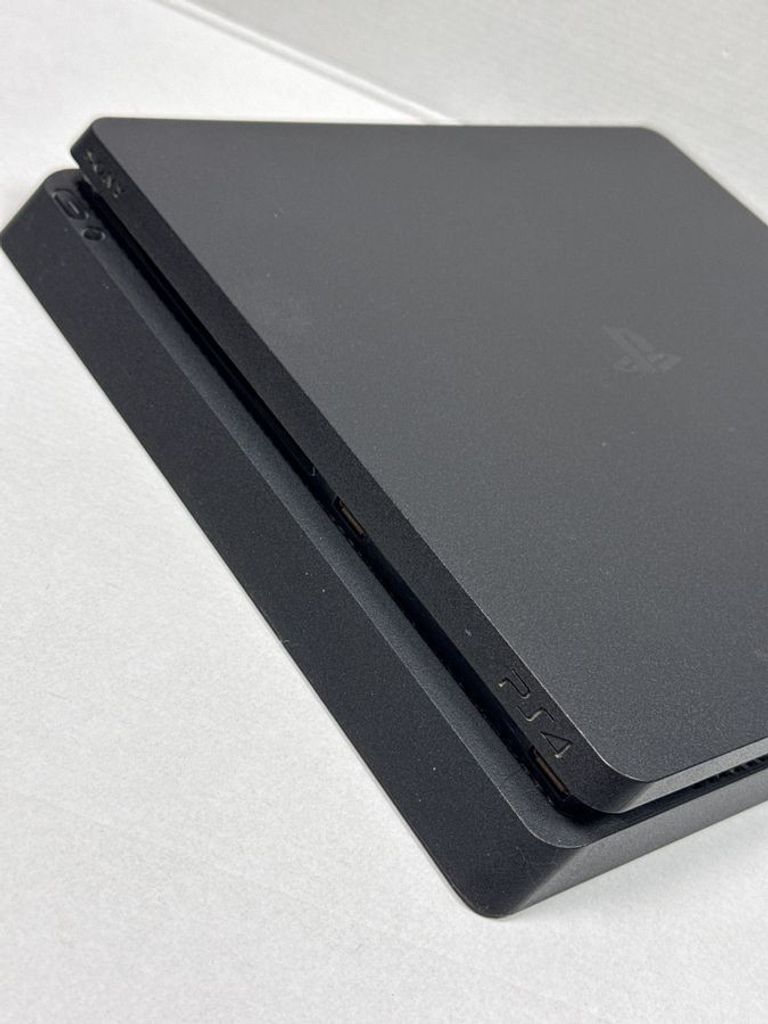 Оголошення  Sony PlayStation 4 Slim 1TB Black Б/У