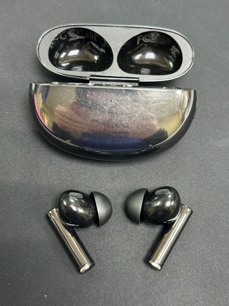 Купити Realme buds air 5 pro rma2120 Б/У