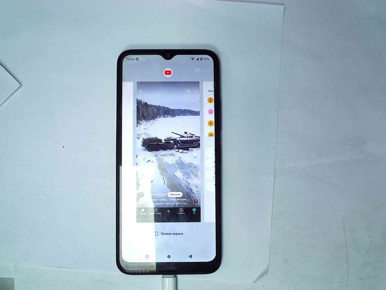 Nokia C32 4/64GB Green Код:01-200867079. Зображення 6