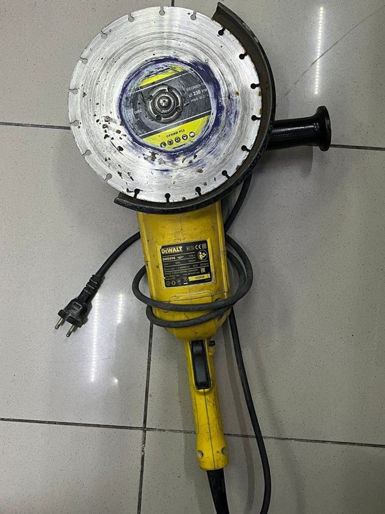 Купить Dewalt DWE494 Б/У