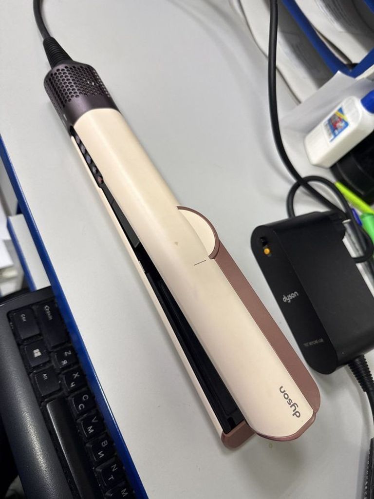 Купити Dyson Airstrait HT01 Red Velvet/Gold (594817-01) Б/У