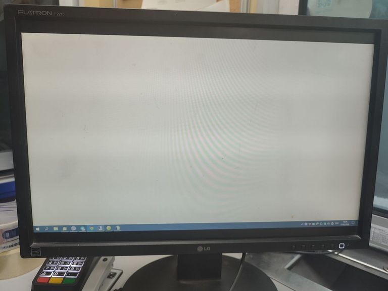 Розпродаж Lg e2210s, продавець Техноскарб