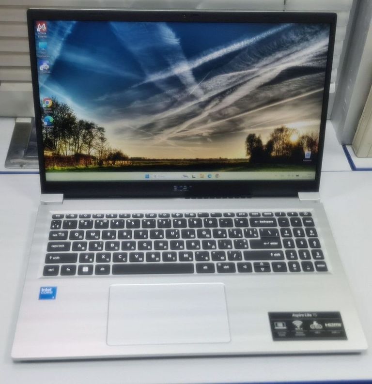 Купити Acer 15/core 3 n355 ddr4/8gb ddr4/hdd *відсутній/ssd 512 gb/*інтегрована Б/У