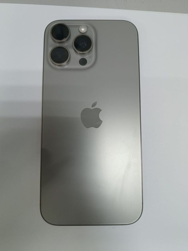 Apple iphone 16 pro max 256gb Код:01-200911618. Зображення 8