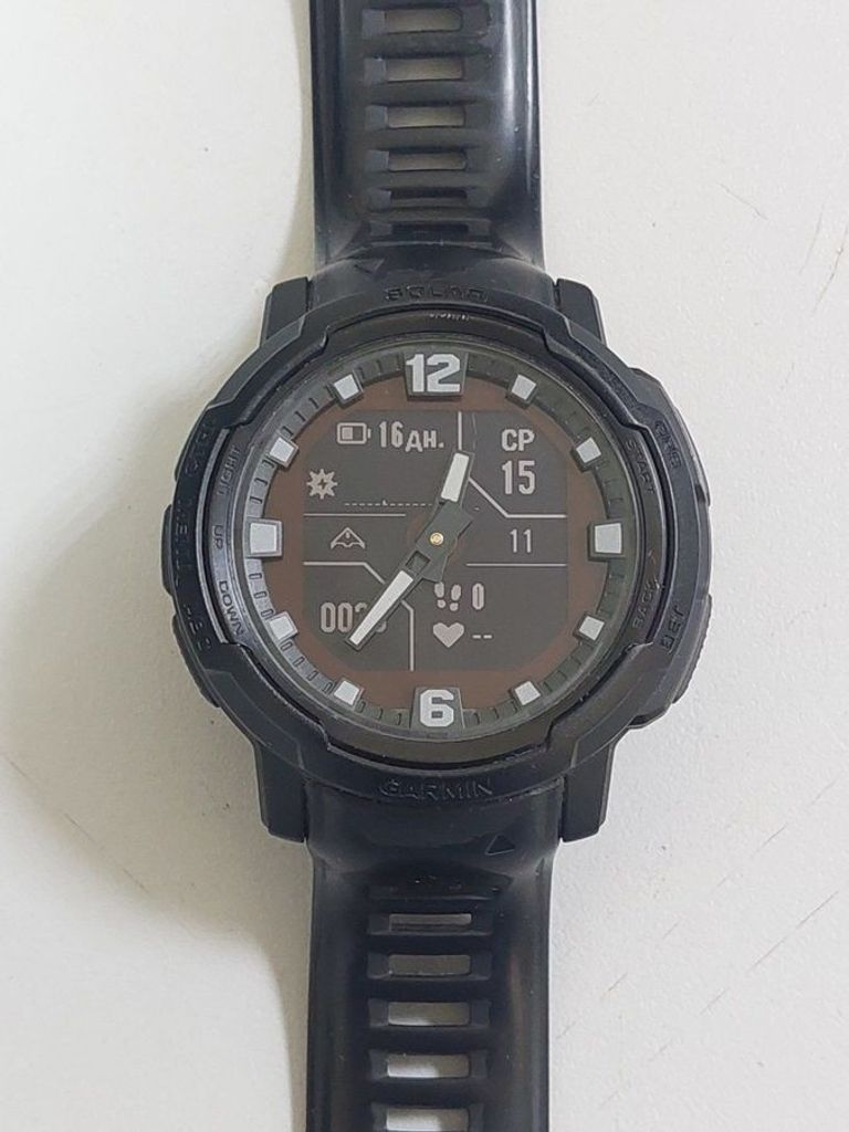 Купить Garmin instinct crossover solar Б/У