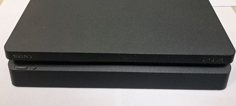 Объявление  Sony PlayStation 4 Slim 1TB Black Б/У