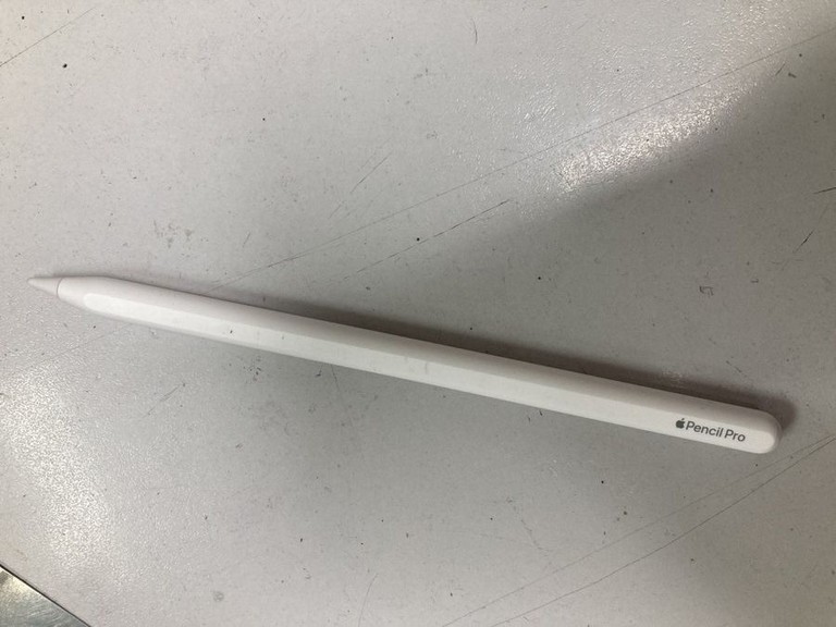 Купить Apple pencil pro Б/У