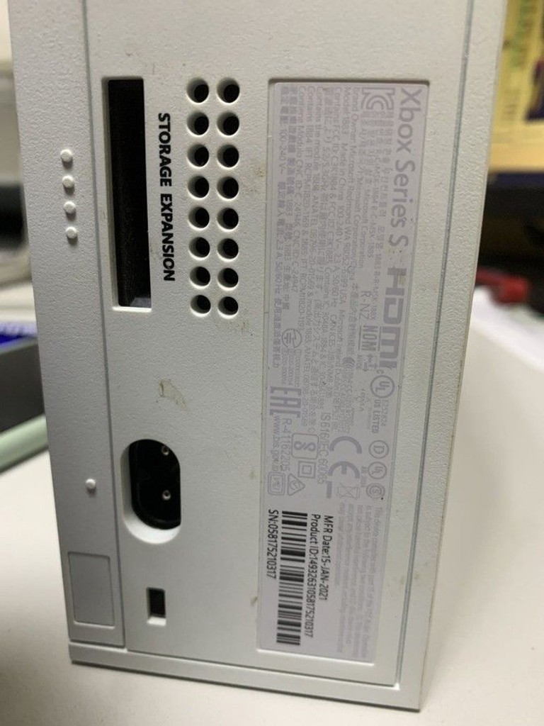 Дешиво Microsoft xbox series s 512gb с ломбарда
