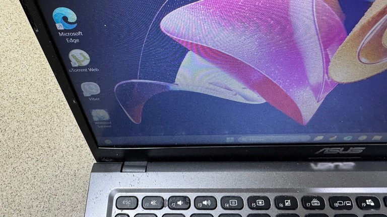 Оголошення Asus 15/core i3-10110u ddr4/8gb ddr3/hdd 250 gb/ssd *відсутній/*інтегрована Б/У
