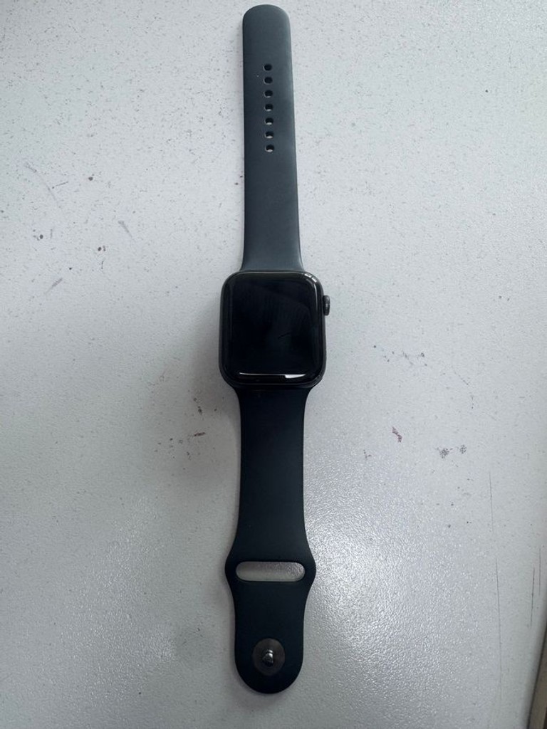 Купити Apple se 44mm a2352 Б/У