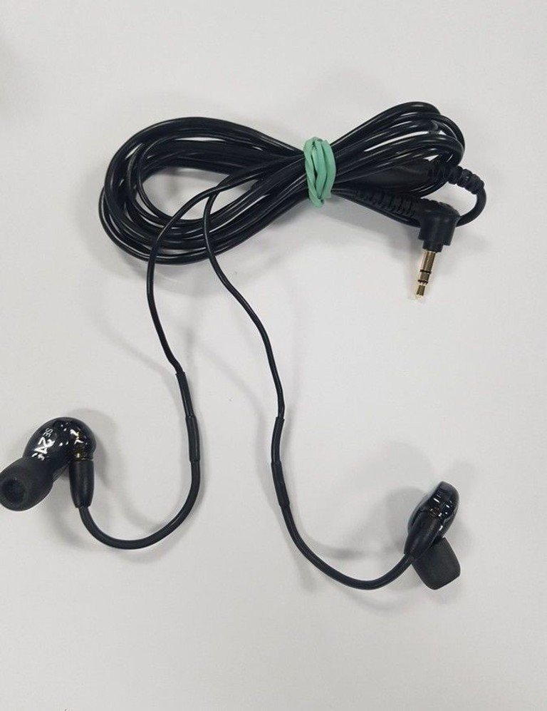 Оголошення Shure SE215 Б/У