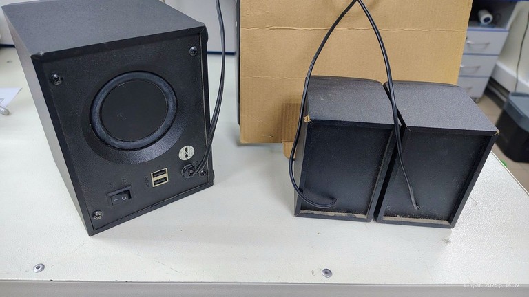 Trust ziva rgb 2.1 gaming speaker set Код:01-200949303. Зображення 5
