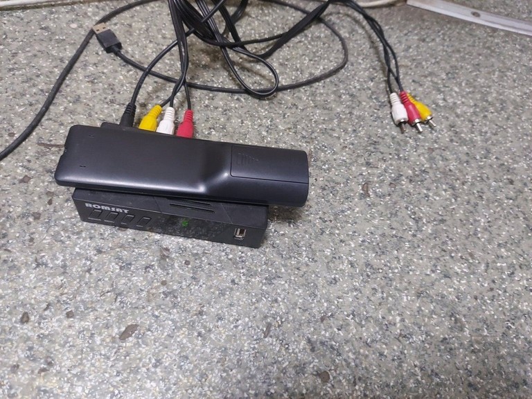 Дешево Romsat T8008HD з ломбарду