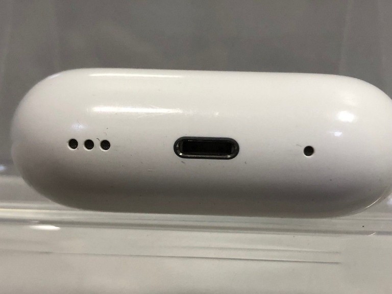 Дешево Apple airpods pro 2nd generation magsafe з ломбарду