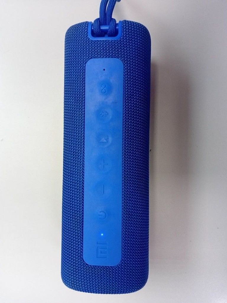 Купить Xiaomi mi portable bluetooth speaker 16w Б/У