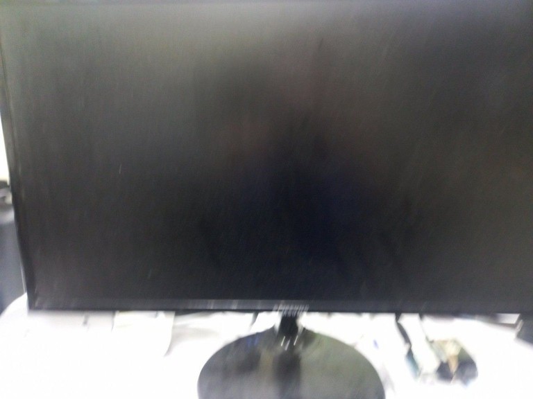 Дешиво Samsung s24f350fhi с ломбарда