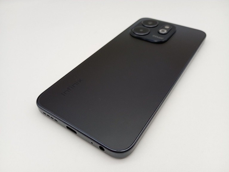 Дешево Infinix smart 9 4/128gb з ломбарду