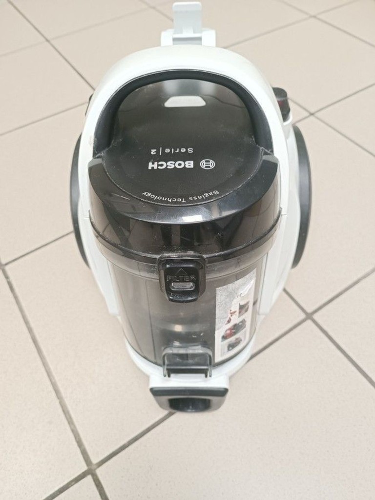 Дешево Bosch Serie 2 BGS05A222 з ломбарду
