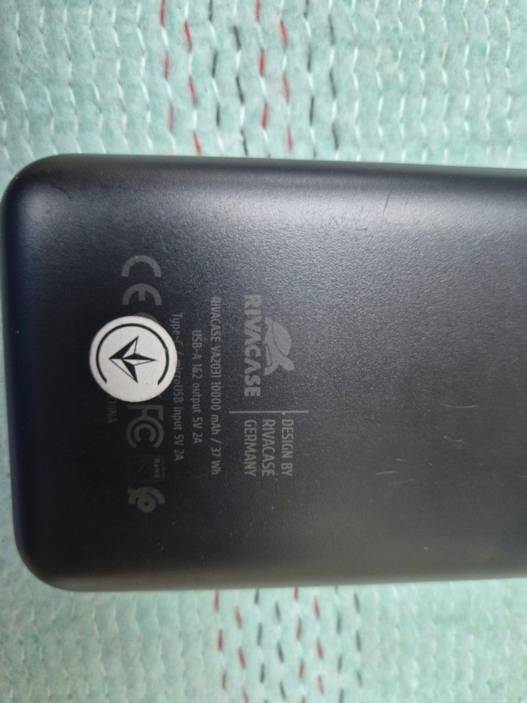 Оголошення Rivacase VA2031 10000mAh Black Б/У