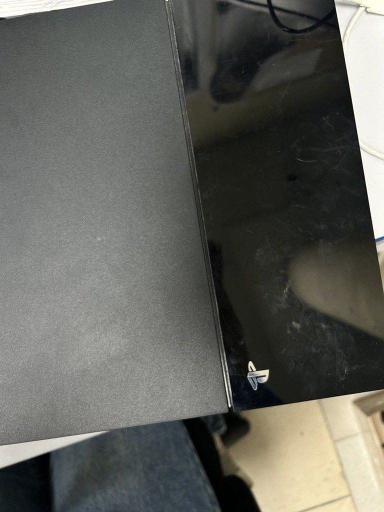Купити Sony playstation 4 500gb Б/У