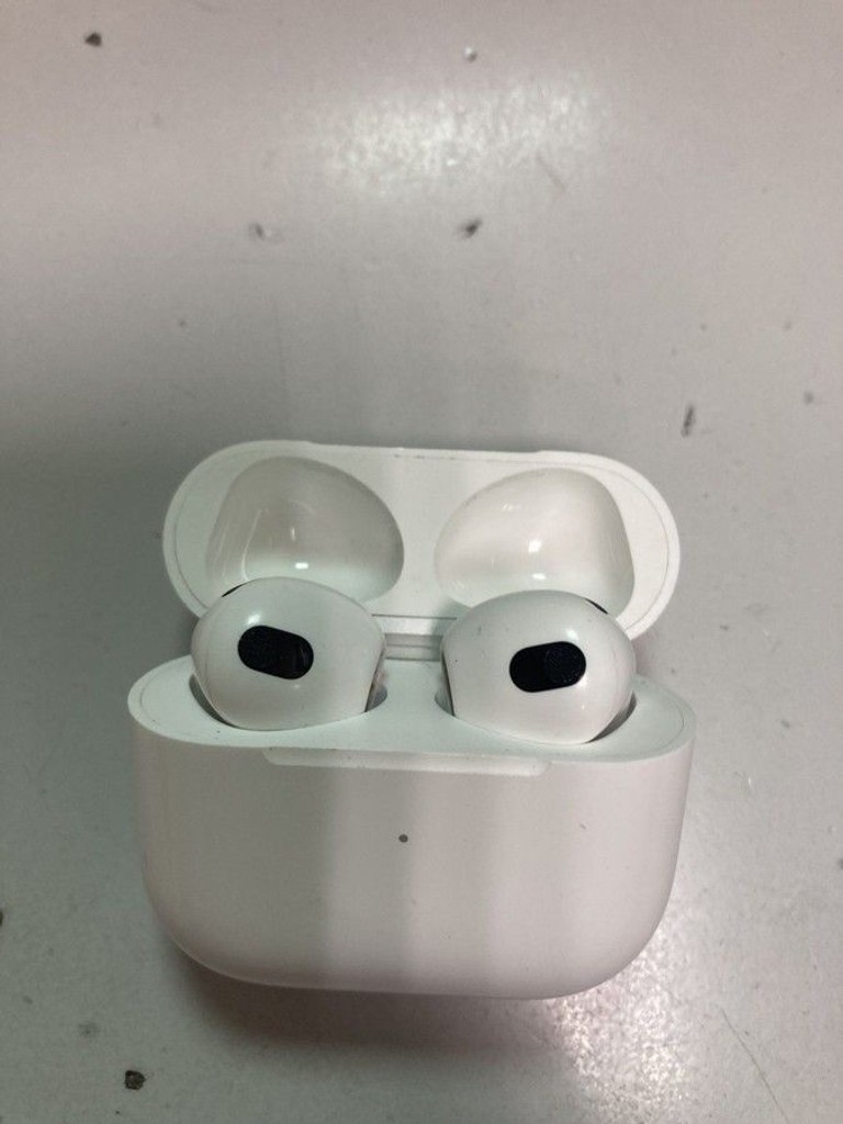 Купити Apple airpods 3rd generation Б/У