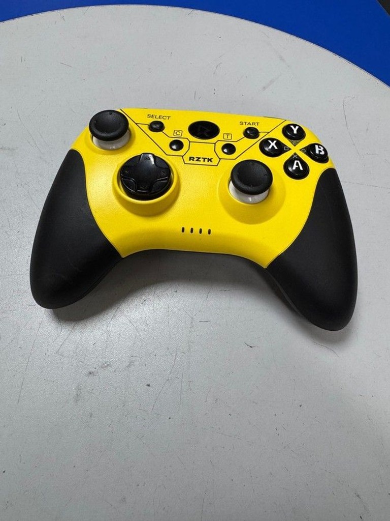 Оголошення Rztk gamepad bt5.0 Б/У