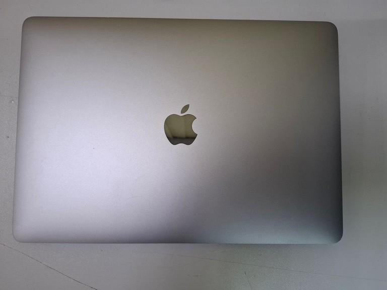 Купить Apple MacBook Air 13'' Late 2020 Б/У