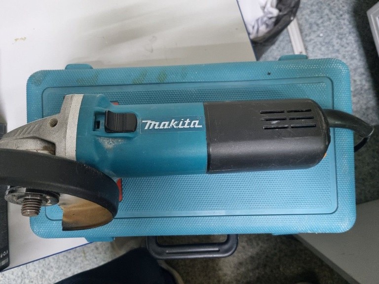 Дешиво Makita (Копія) 9558hn с ломбарда