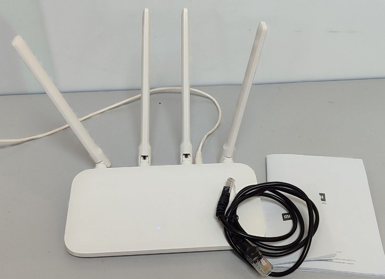 Оголошення Xiaomi mi wifi router 4c global Б/У