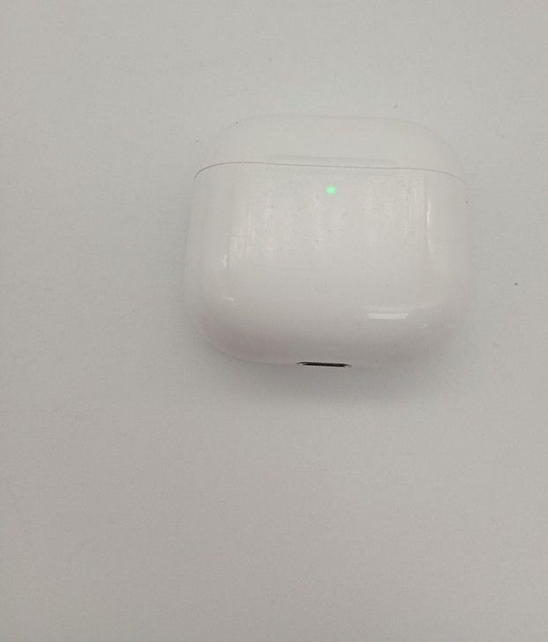 Купить Apple airpods 4 Б/У