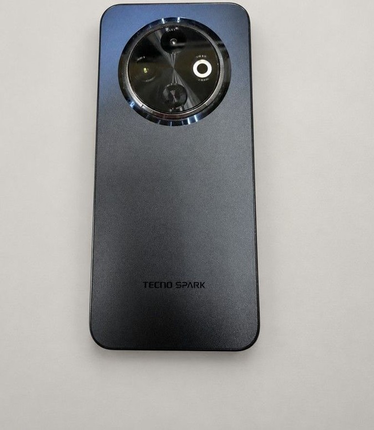 Купити Tecno spark 30c kl5n 8/256gb Б/У