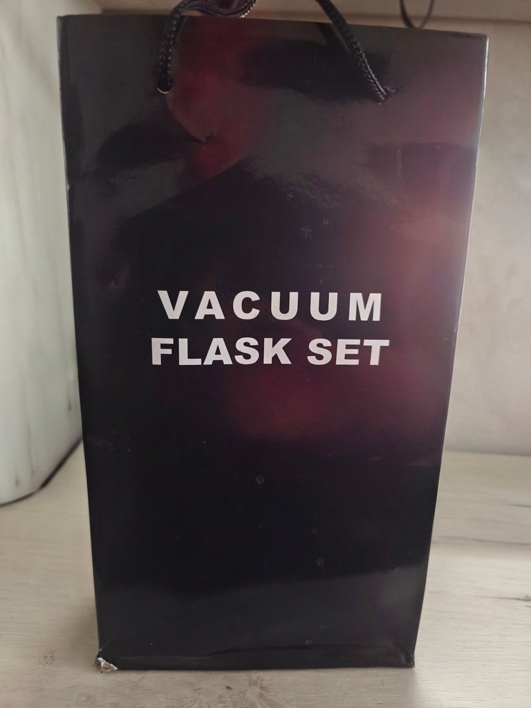 Купить «Vacuum Flask Set» Б/У