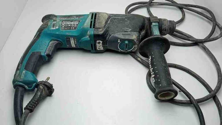 Makita HR2610