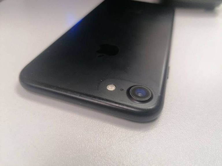 Apple iphone 7 32gb Код:01-19065729. Изображение 6