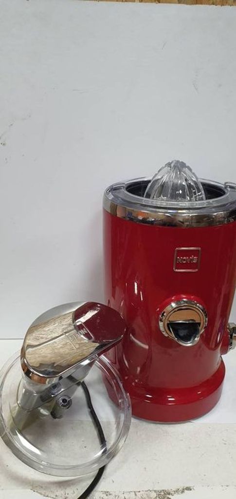 Novis vita juicer