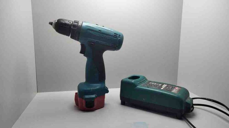 Купити Makita 6270d Б/У