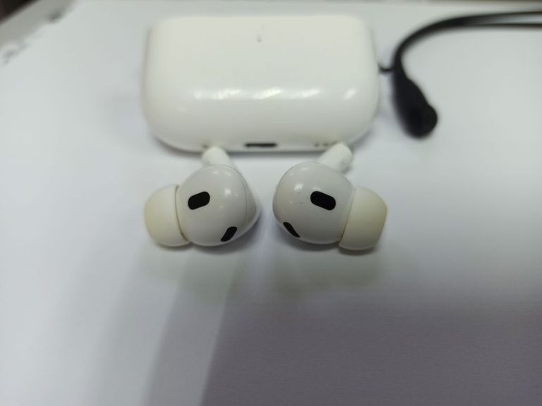 Apple AirPods Pro 2nd generation (MQD83) Код:01-200512468. Зображення 5