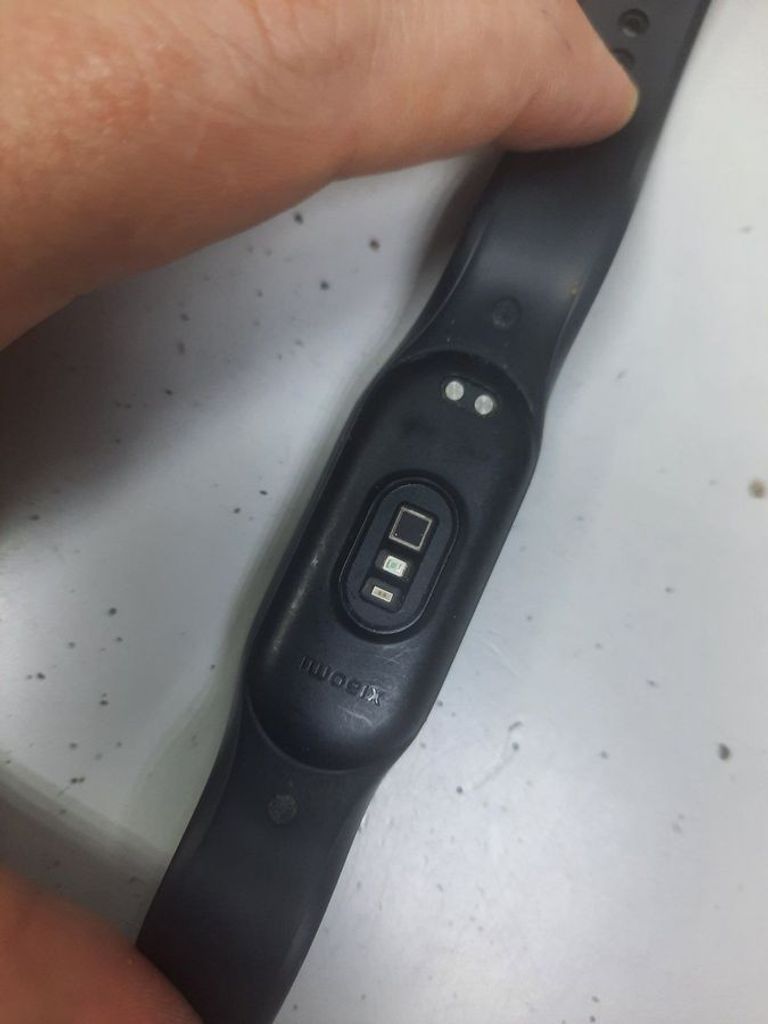 Дешиво Xiaomi mi smart band 7 с ломбарда