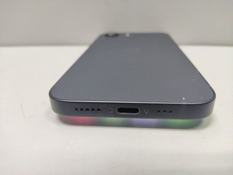 Apple iPhone 16e 128GB Black Код:01-200554513. Зображення 8