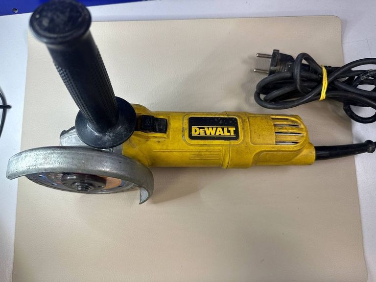 Купити Dewalt DWE4157 Б/У