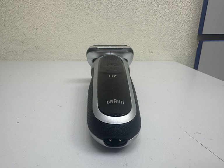 Дешево Braun Series 7 71-S1000s з ломбарду