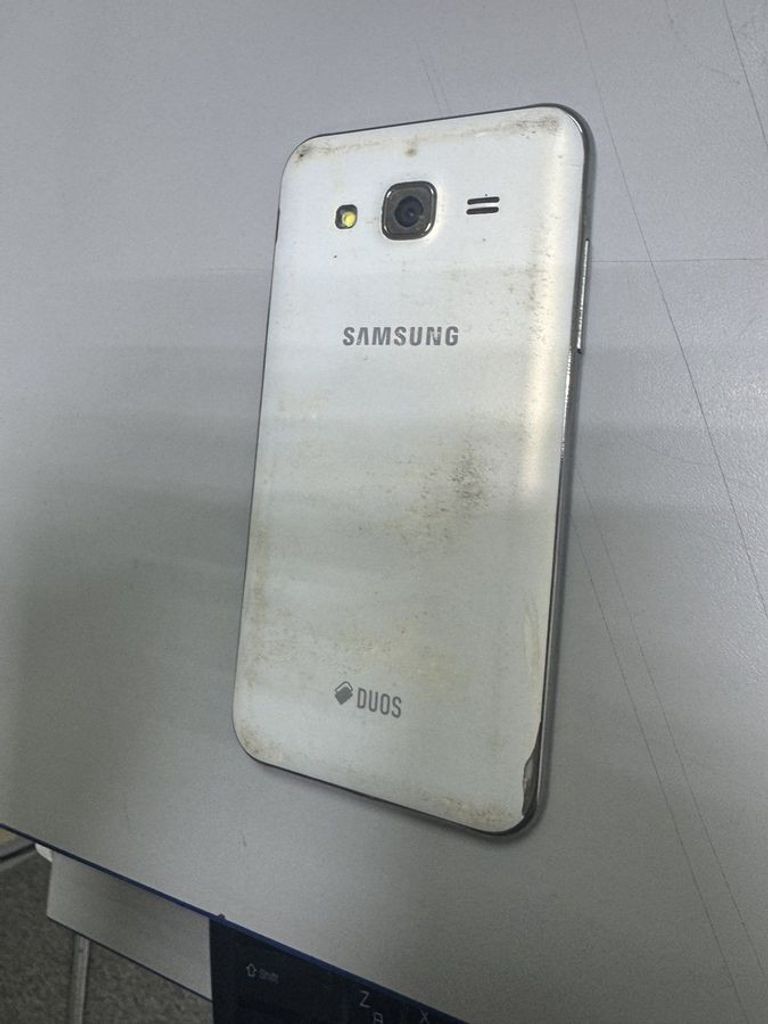 Дешево Samsung galaxy j5 j500h з ломбарду
