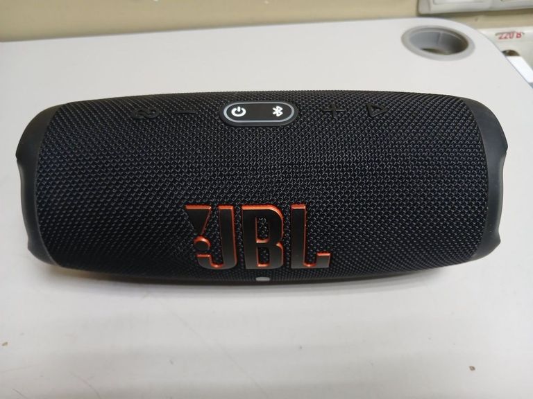 Купить Jbl charge 5 Б/У