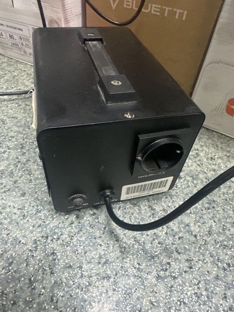 Дешево Luxeon AVR-500D з ломбарду