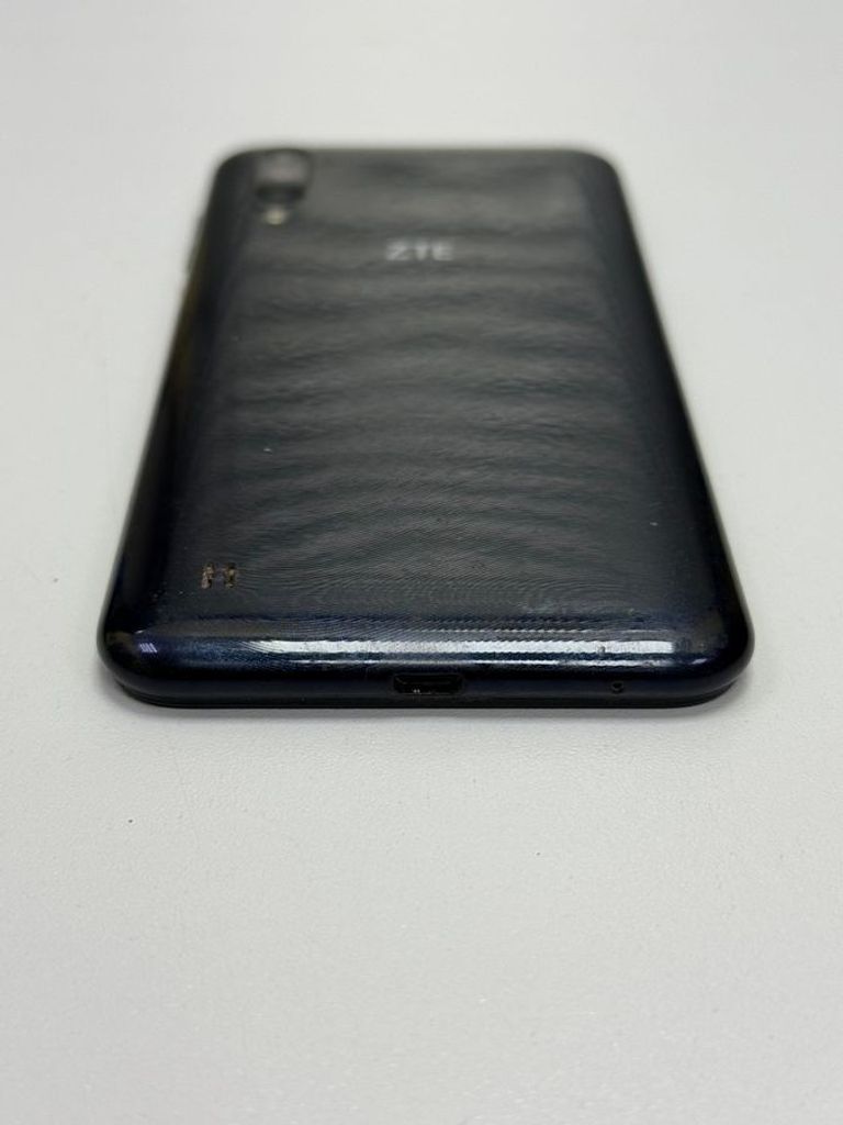 Дешево Zte blade a7 2020 2/32 gb з ломбарду