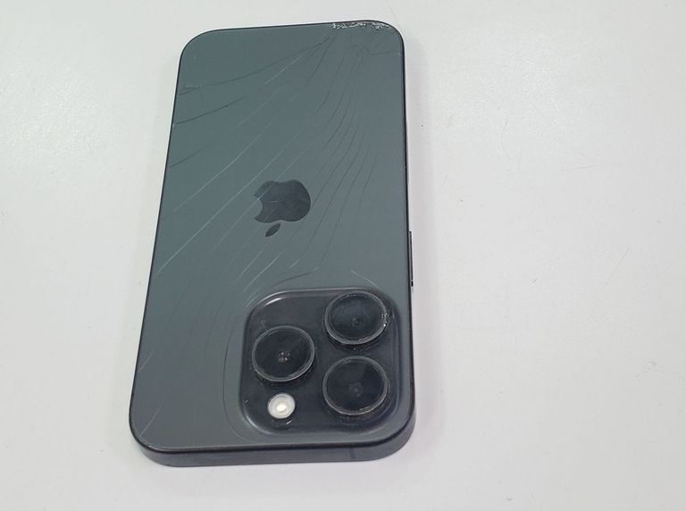 Apple iPhone 15 Pro 128GB eSIM Black Titanium Код:01-200755615. Зображення 26